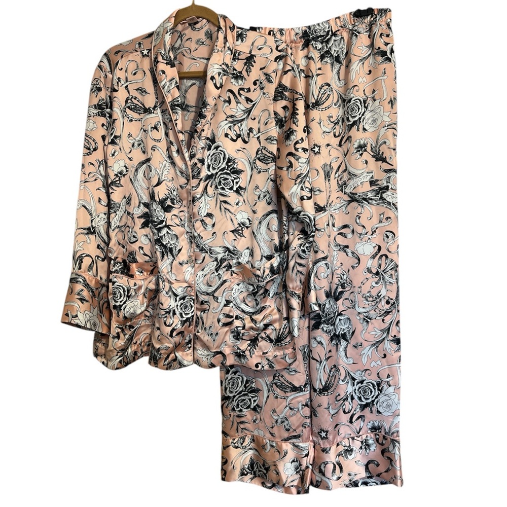 Victoria’s Secret Pajama Set